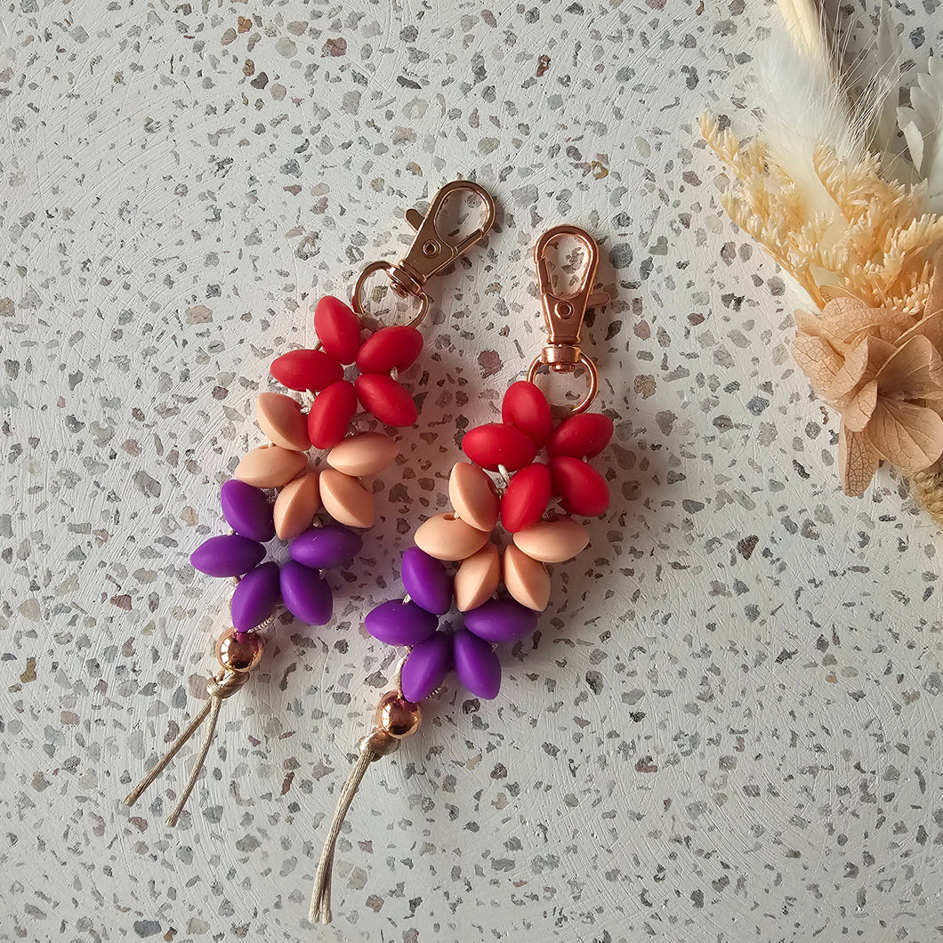 Flower Daisy Beaded Keychain - Purple Red