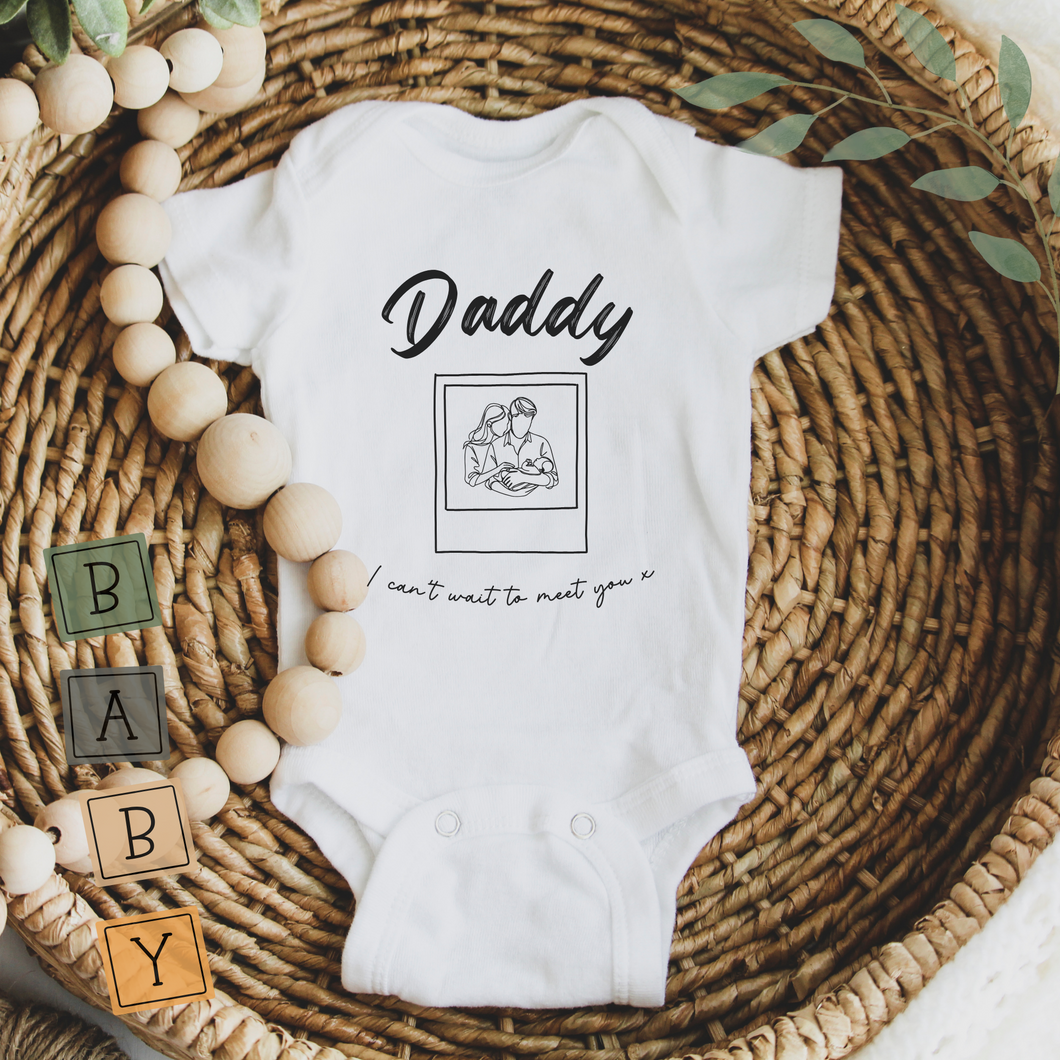 Pregnancy Announcement Bodysuit - Daddy Polaroid can't Wait To Meet You